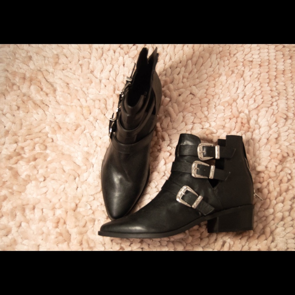 Black boots